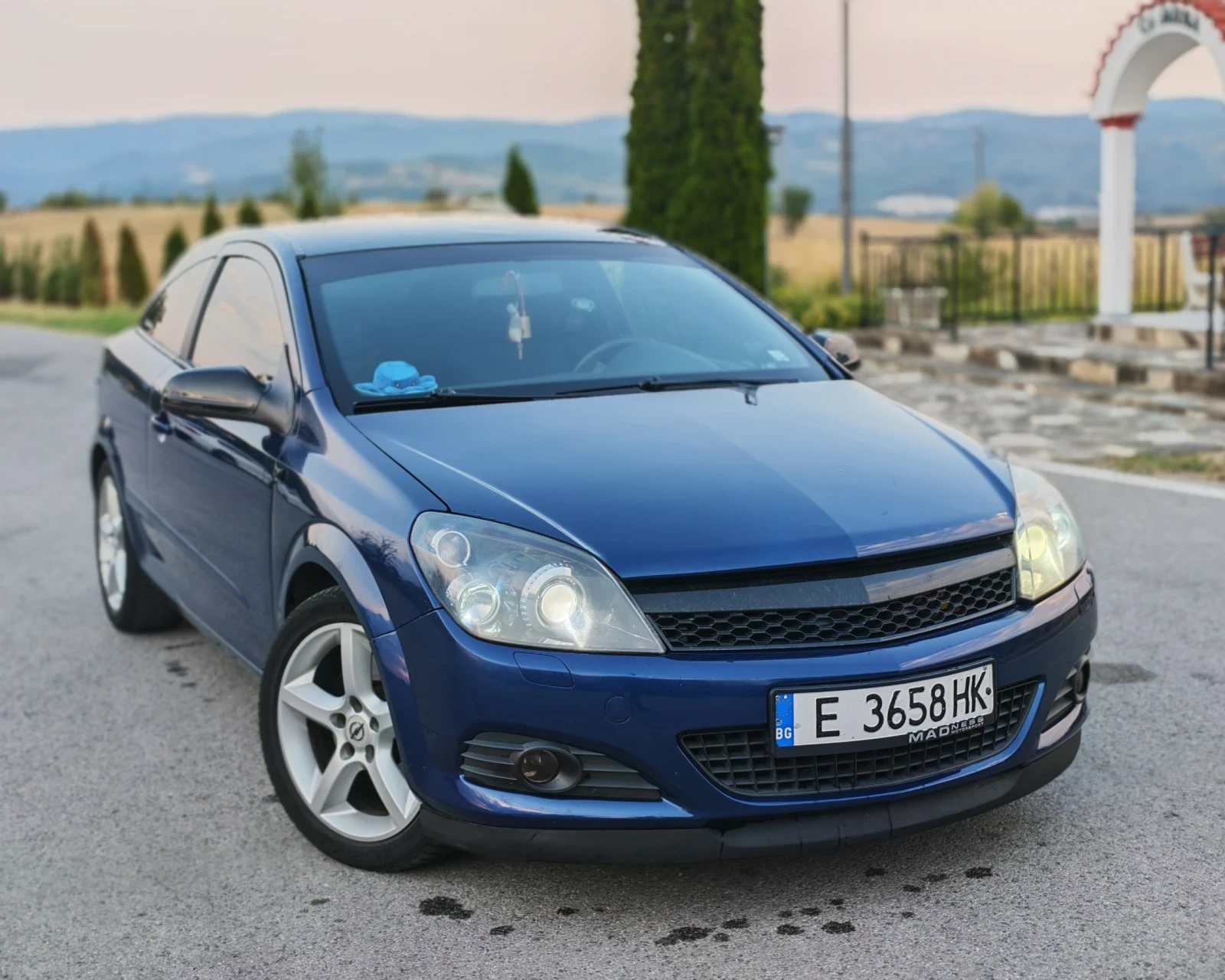 Opel Astra 2.0 GTC