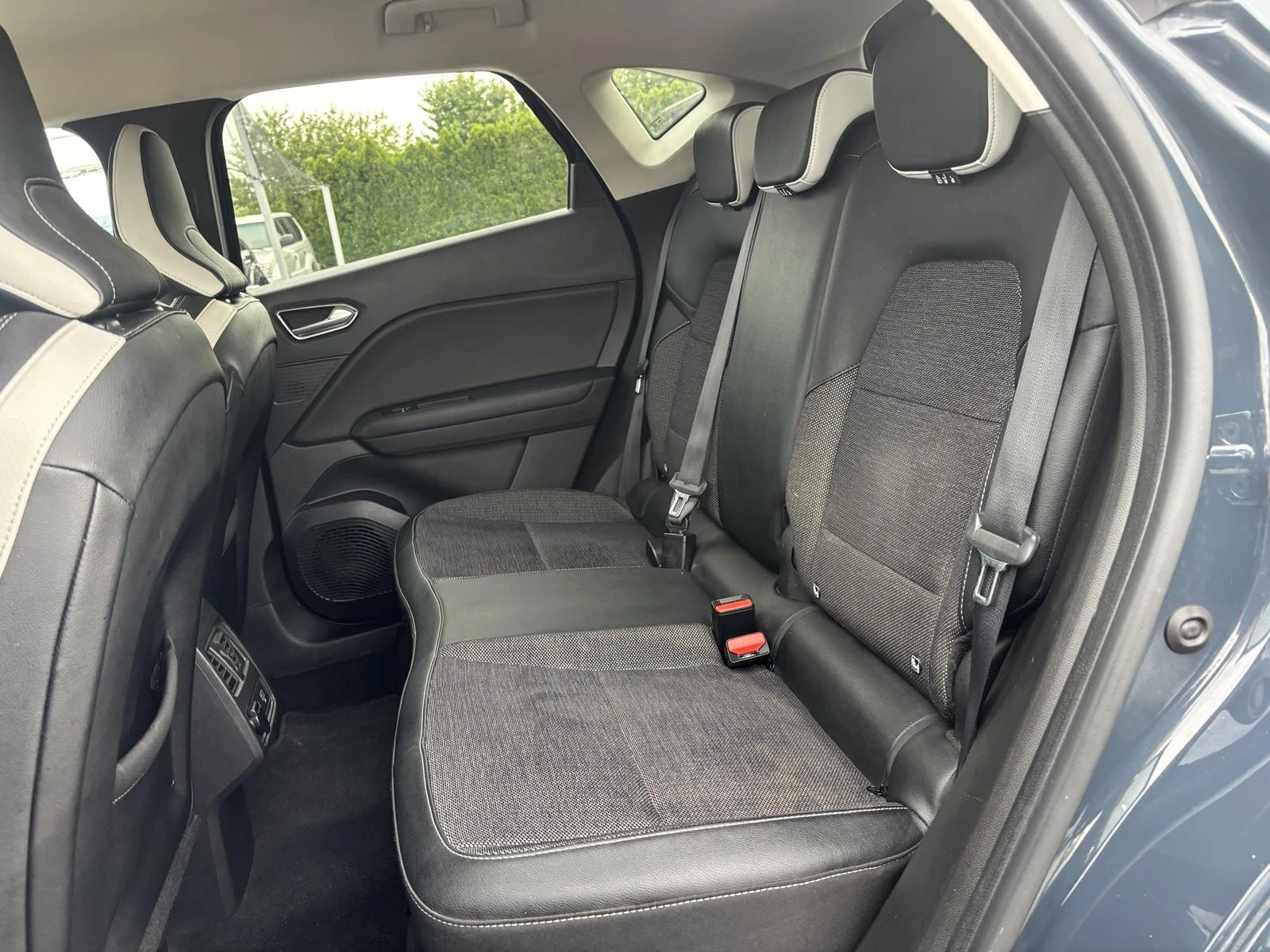 Renault Captur 1.5 , EURO 6, AUTOMATIC Нов Внос France, снимка 11 - Автомобили и джипове - 56139057