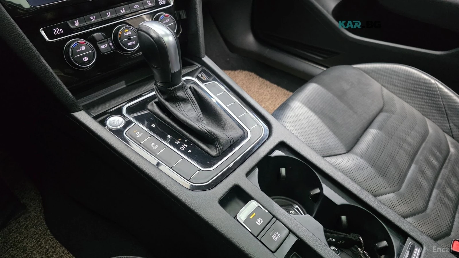 VW Arteon PREMIUM* ОБДУХВАНЕ* 360 КАМЕРА* ПАМЕТ* ПАНО, снимка 9 - Автомобили и джипове - 56290661