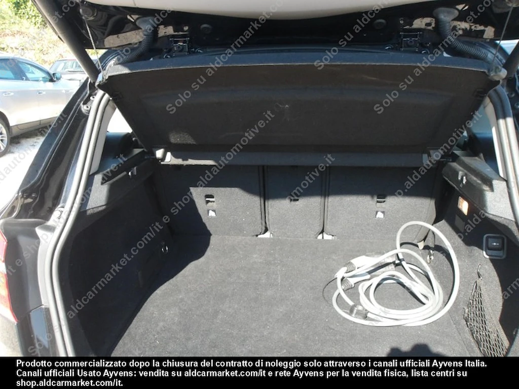 BMW 225 Active Tourer 225xe iPerformance, снимка 7 - Автомобили и джипове - 56505420