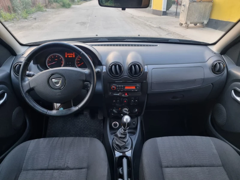 Dacia Duster 1.5CDI, 110 к.с., 4х4, снимка 7 - Автомобили и джипове - 47355906