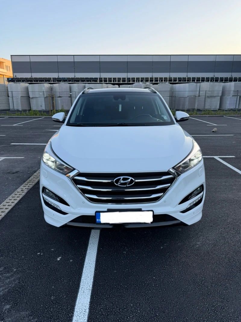 Hyundai Tucson 2.0 CRDI, снимка 1 - Автомобили и джипове - 49550496