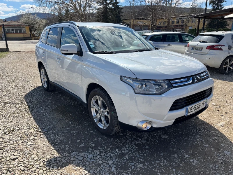 Mitsubishi Outlander 2.2D 4x4 Auto, снимка 2 - Автомобили и джипове - 49562705