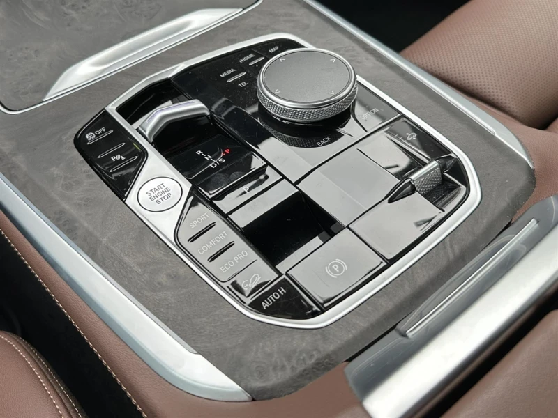 BMW X5 xDrive40d, снимка 11 - Автомобили и джипове - 52076389