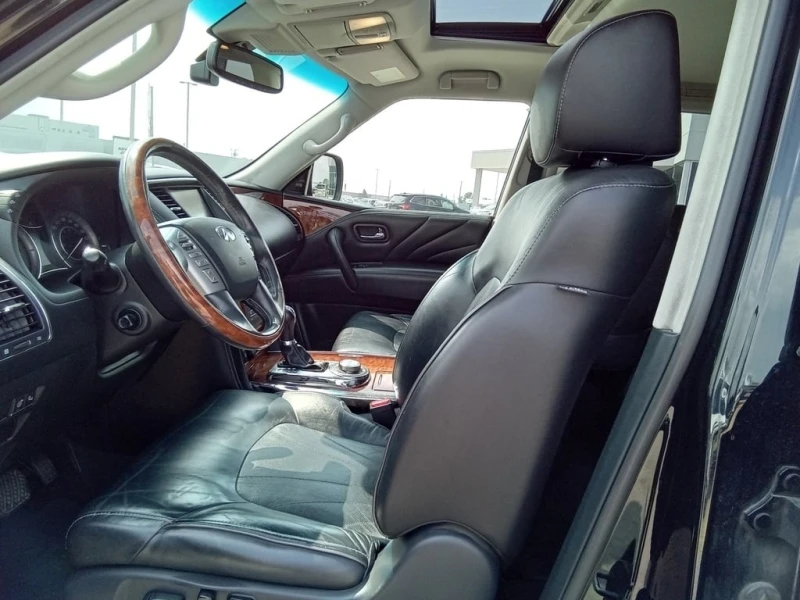 Infiniti QX80 * Limited * CARFAX * ЦЕНА ДО БЪЛГАРИЯ, снимка 2 - Автомобили и джипове - 52657739