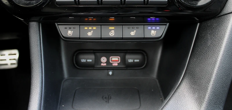 Kia Sportage 2.0CRDI/GT-LINE/AWD/KAMERA/PANORAMA/LED/TOP, снимка 13 - Автомобили и джипове - 53051218