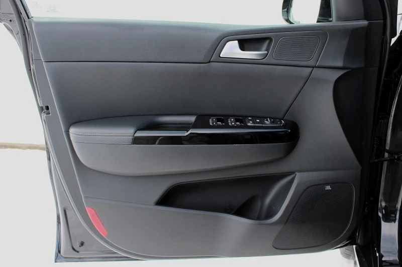 Kia Sportage 2.0CRDI/GT-LINE/AWD/KAMERA/PANORAMA/LED/TOP, снимка 17 - Автомобили и джипове - 53051218