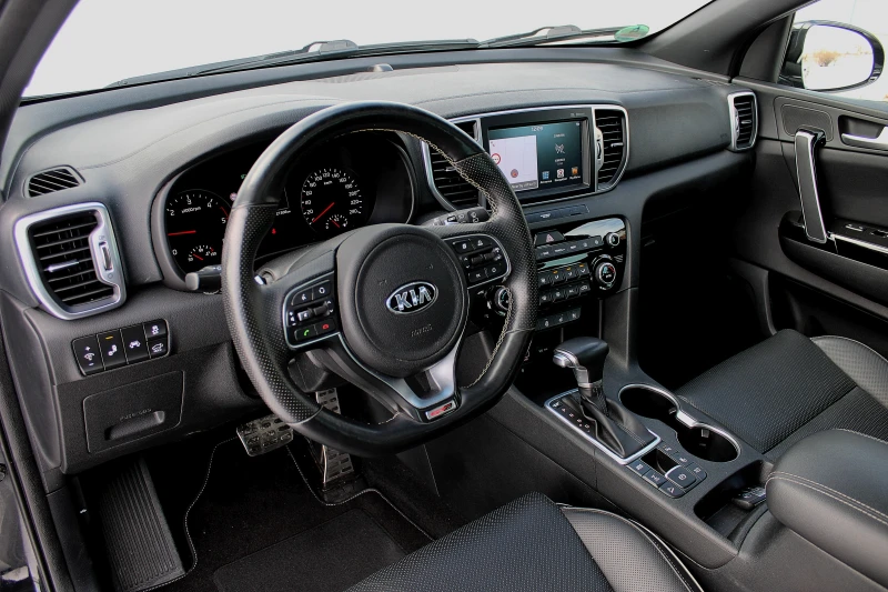 Kia Sportage 2.0CRDI/GT-LINE/AWD/KAMERA/PANORAMA/LED/TOP, снимка 10 - Автомобили и джипове - 53051218