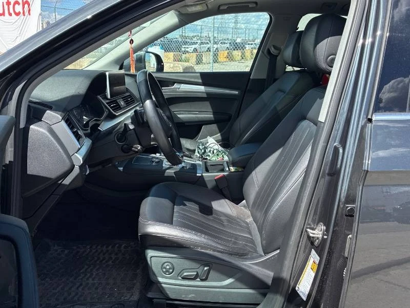 Audi Q5 * PROGRESSIV * 2 КЛЮЧА * 360 * ОПЦИЯ ЗА ФИНАНСИРАН, снимка 14 - Автомобили и джипове - 54997509