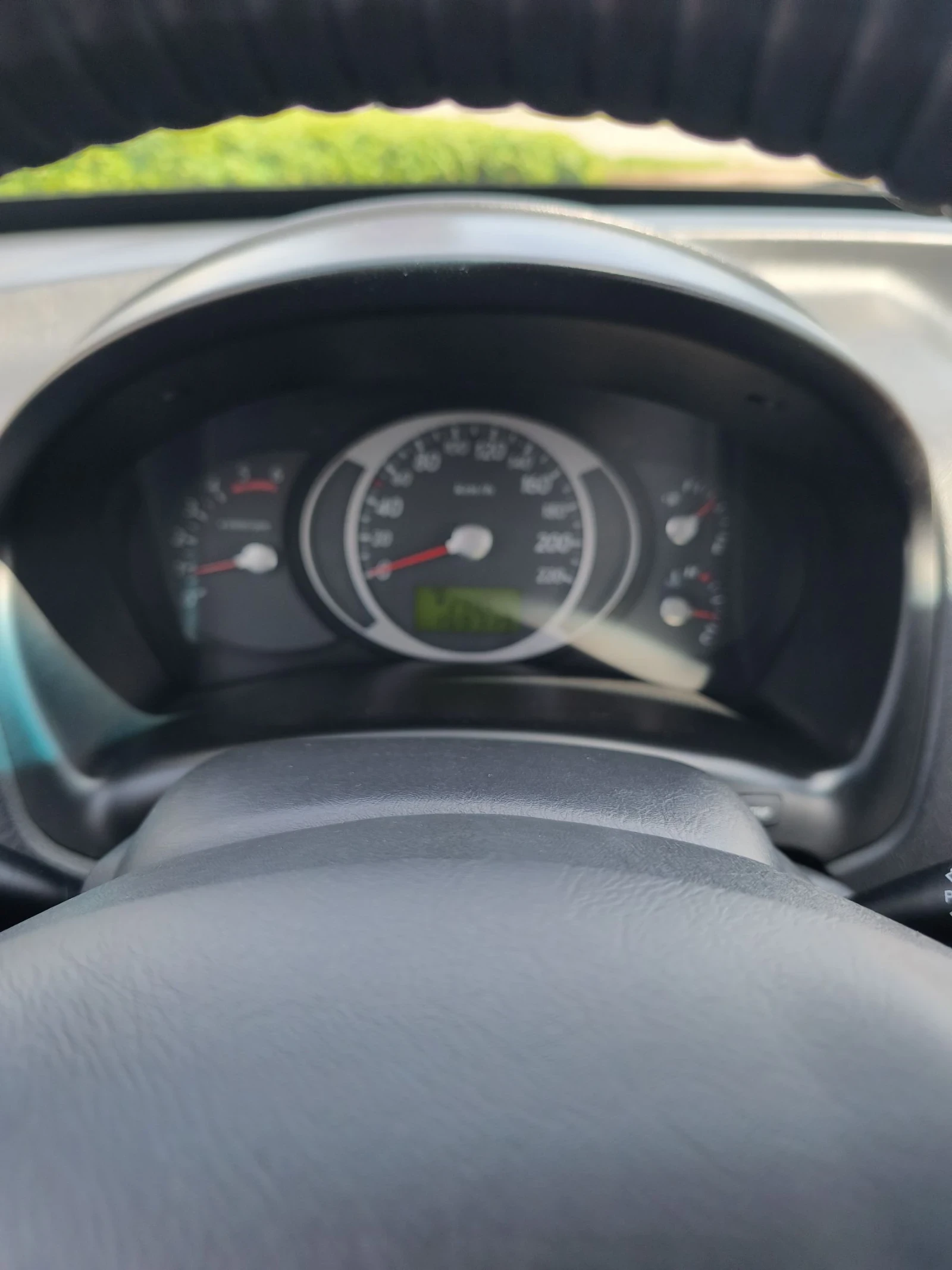 Hyundai Tucson 2.0 CRDI - изображение 10