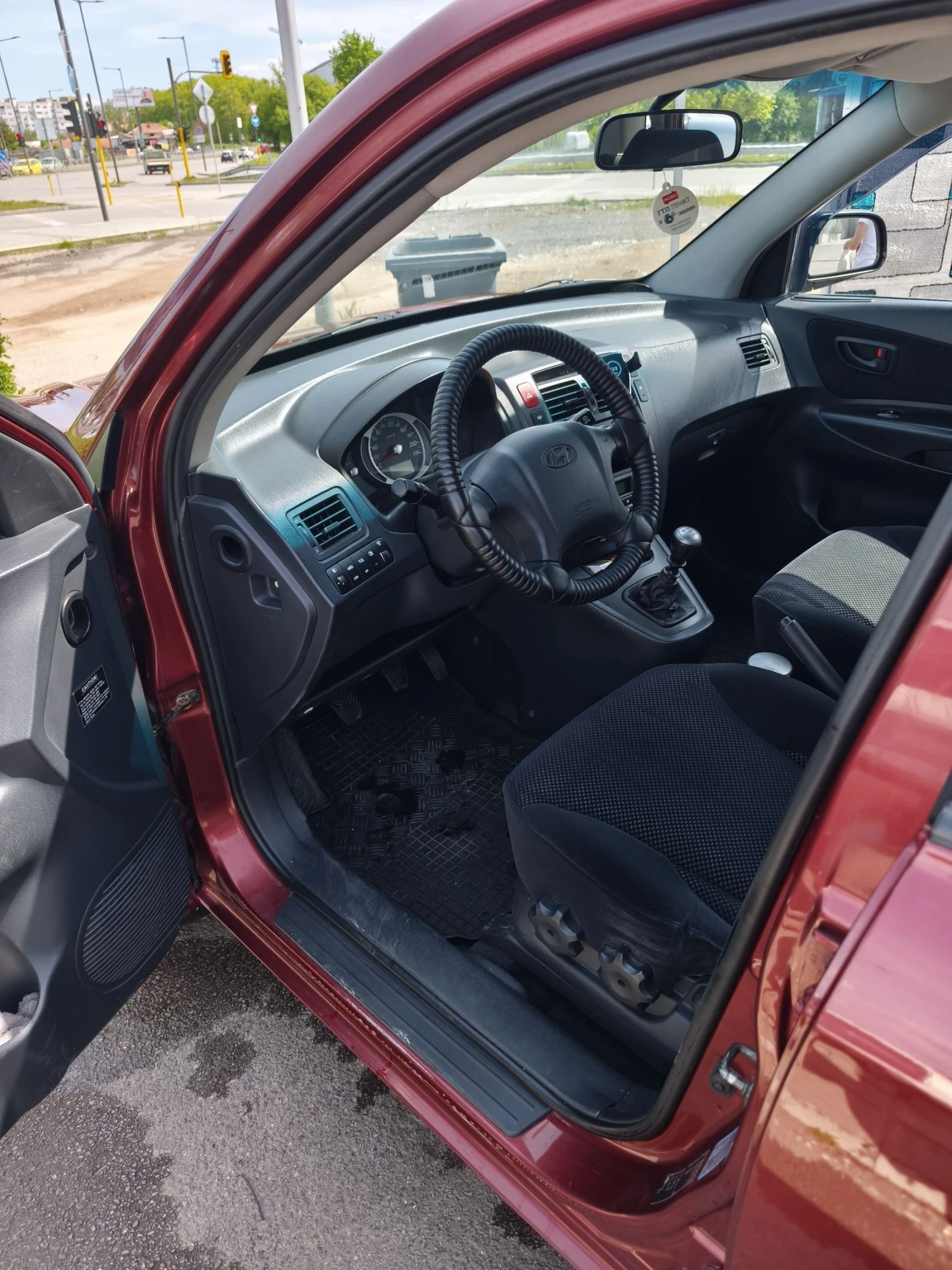 Hyundai Tucson 2.0 CRDI - изображение 8
