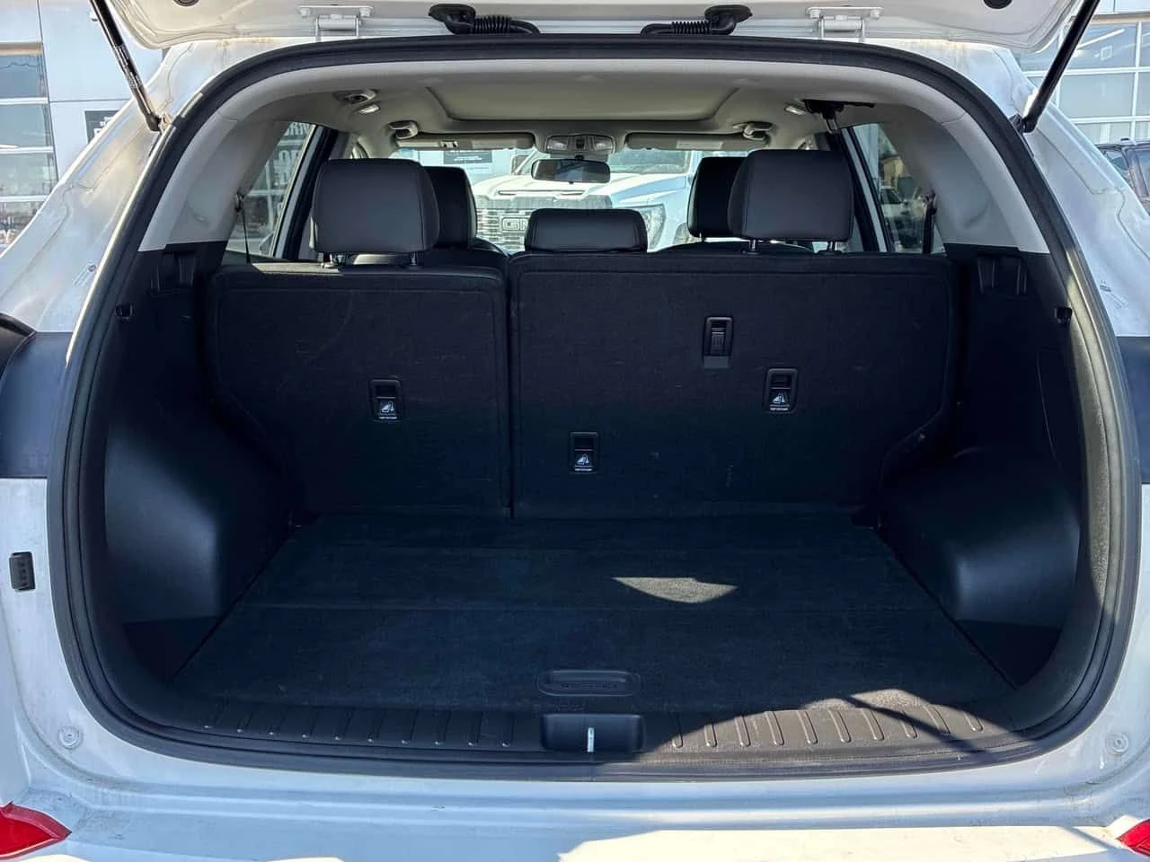 Hyundai Tucson * SE * CARFAX * ЦЕНА ДО БГ, снимка 12 - Автомобили и джипове - 53749131