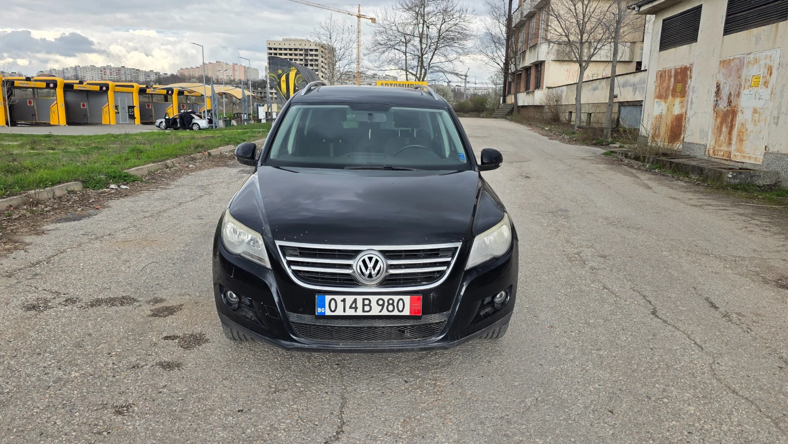 VW Tiguan 2.0tdi 4x4 automat, снимка 9 - Автомобили и джипове - 54083805