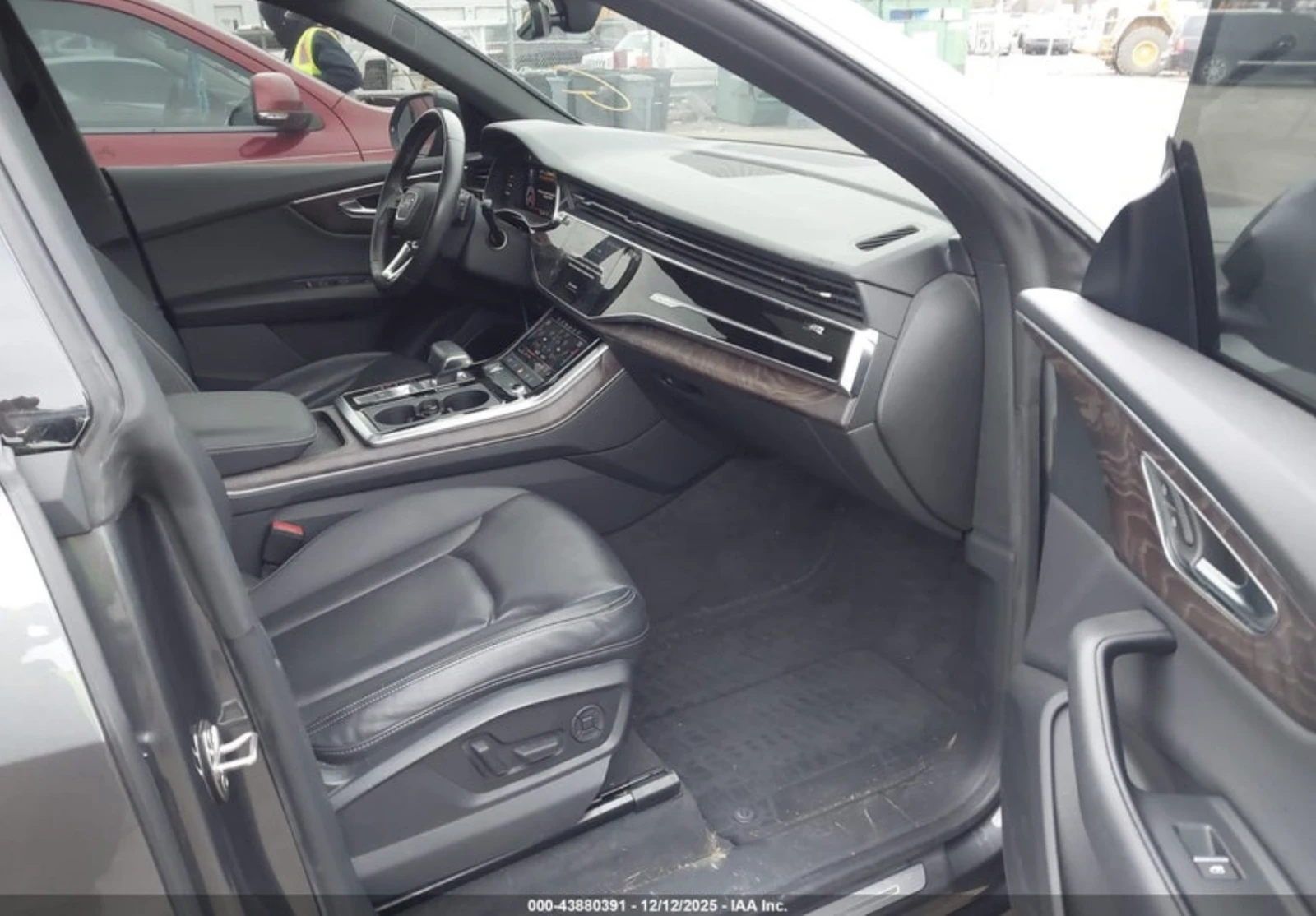 Audi Q8 АВТОКРЕДИТ, снимка 11 - Автомобили и джипове - 54553430