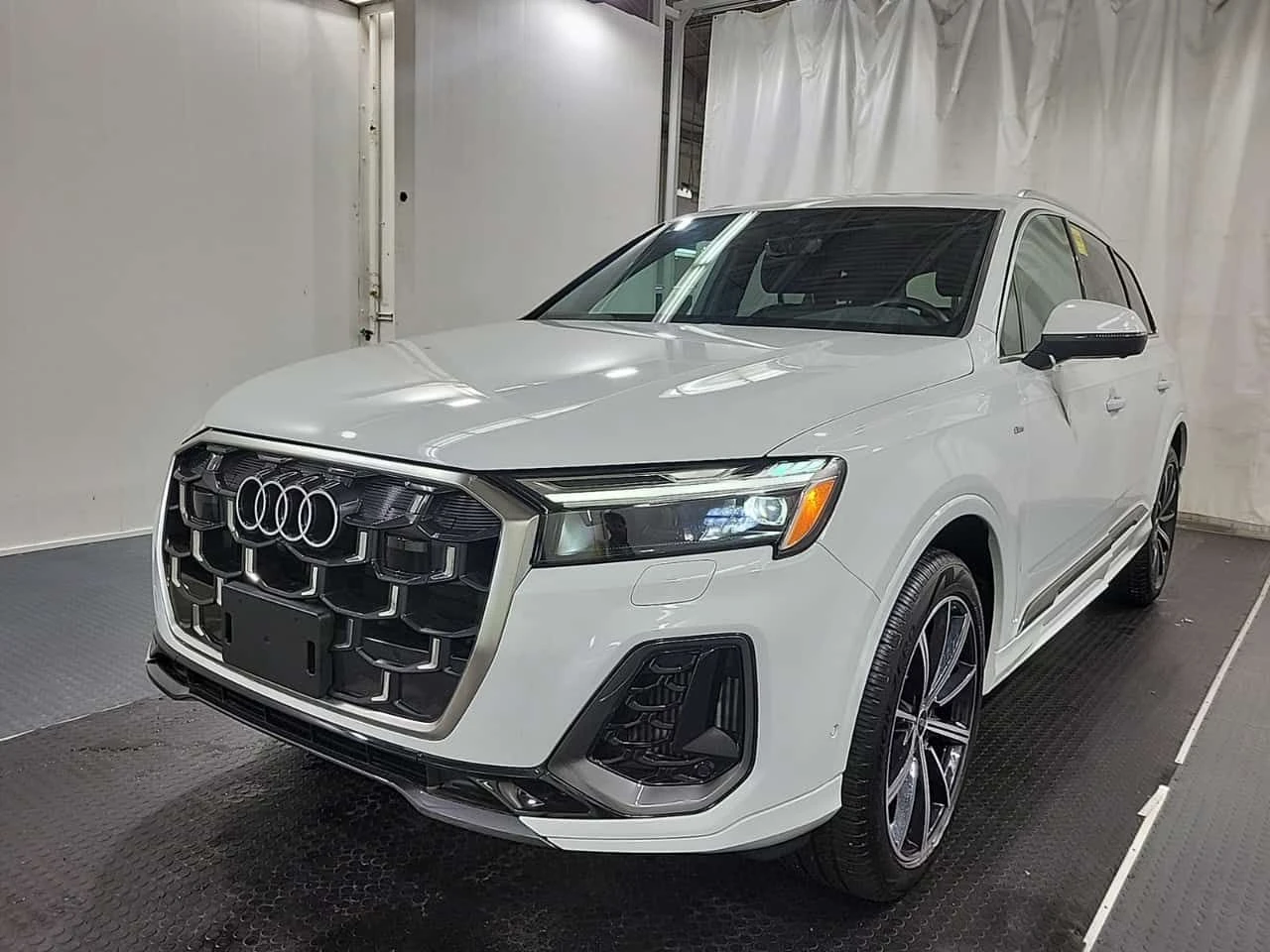 Audi Q7 * PROGRESSIV * CARFAX * БЕЗ ПЪРВОНАЧАЛНА ВНОСКА