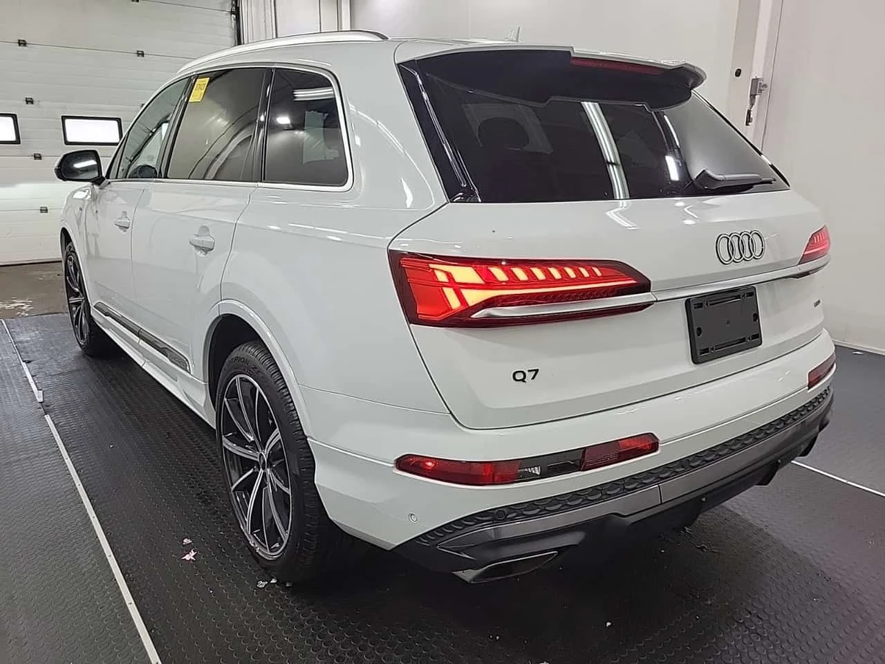 Audi Q7  S-LINE PROGRESSIV | DISTRONIC | PANO | ОБДУХВАНЕ , снимка 4 - Автомобили и джипове - 54906968
