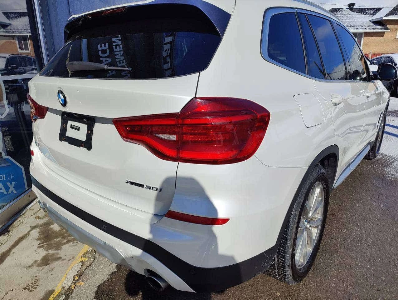 BMW X3 * xDrive30i * CARFAX * БЕЗ ПЪРВОНАЧАЛНА ВНОСКА, снимка 4 - Автомобили и джипове - 55220087