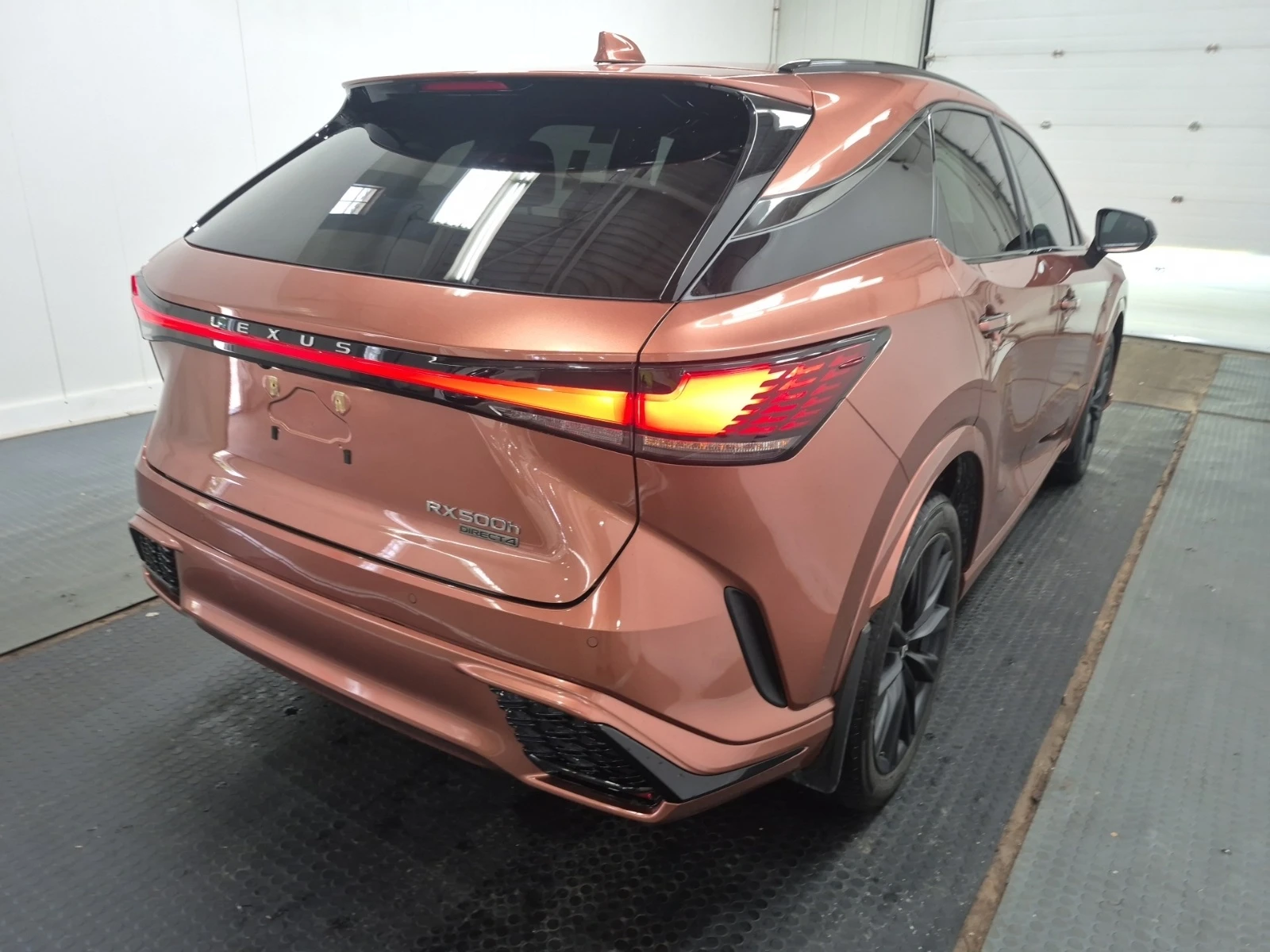 Lexus RX 500h F SPORT * * CARFAX * * АВТО КРЕДИТ * * , снимка 3 - Автомобили и джипове - 55328550