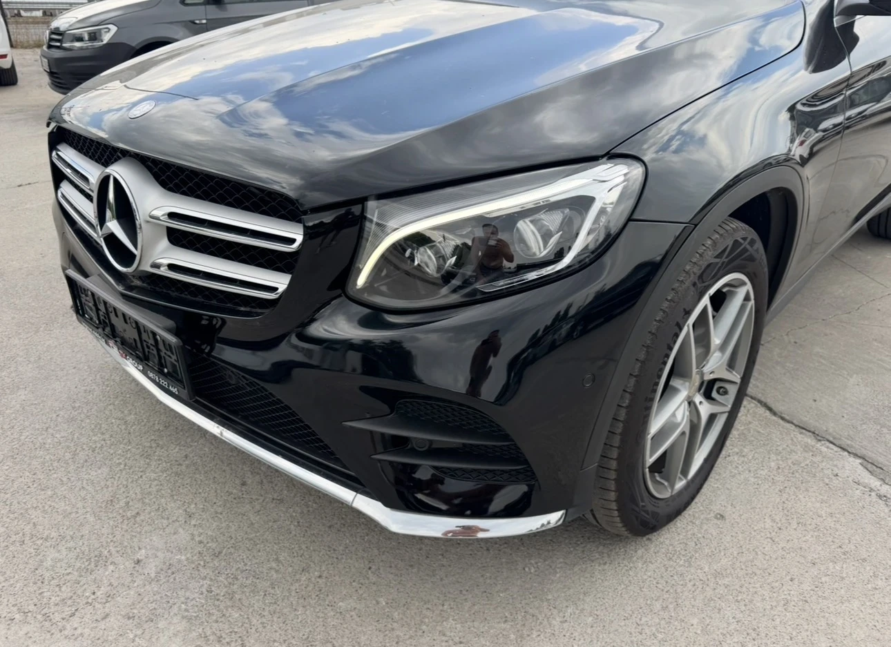 Mercedes-Benz GLC 250  4 MATIC / AMG /  FULL LED / KEY LESS / NAVI, снимка 4 - Автомобили и джипове - 55598658