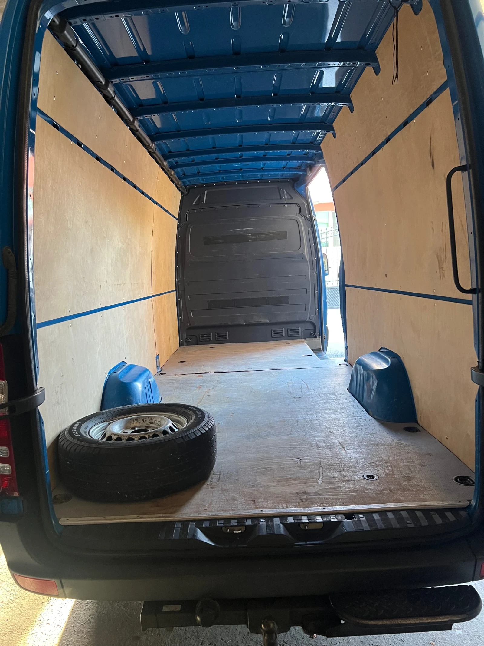 Mercedes-Benz Sprinter 315 товарен, снимка 9 - Бусове и автобуси - 53877863