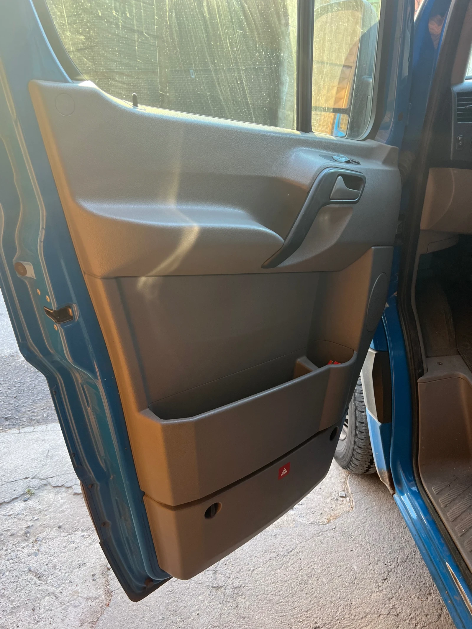 Mercedes-Benz Sprinter 315 товарен, снимка 10 - Бусове и автобуси - 53877863