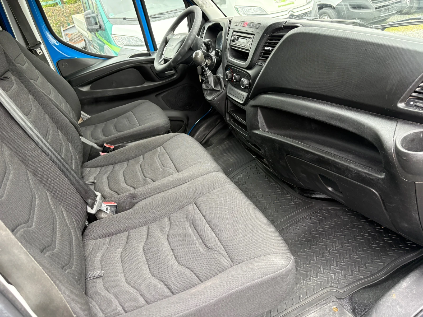 Iveco Daily 35S15 Euro 5, снимка 14 - Бусове и автобуси - 54206354