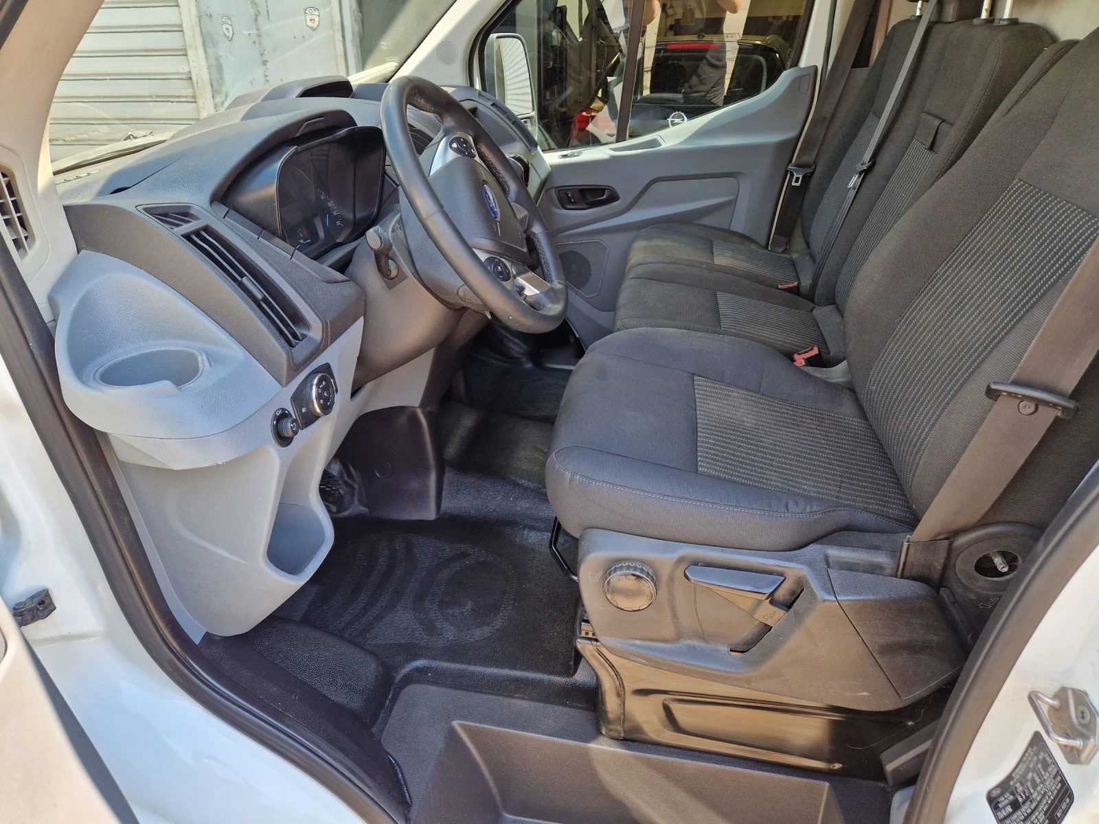 Ford Transit 2.2дизел, 125к.с, 6скорости, Евро 5B, снимка 7 - Бусове и автобуси - 55152800