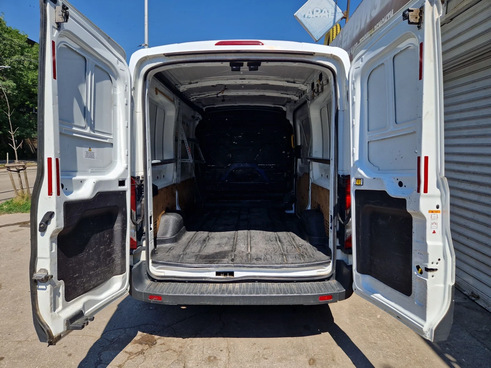 Ford Transit 2.2дизел, 125к.с, 6скорости, Евро 5B, снимка 13 - Бусове и автобуси - 55152800