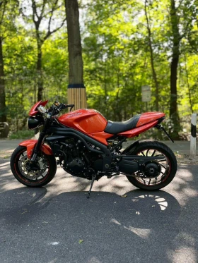 Triumph Speed Triple, снимка 1