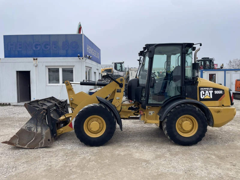 Челен товарач Caterpillar 906H, снимка 1 - Индустриална техника - 49024768