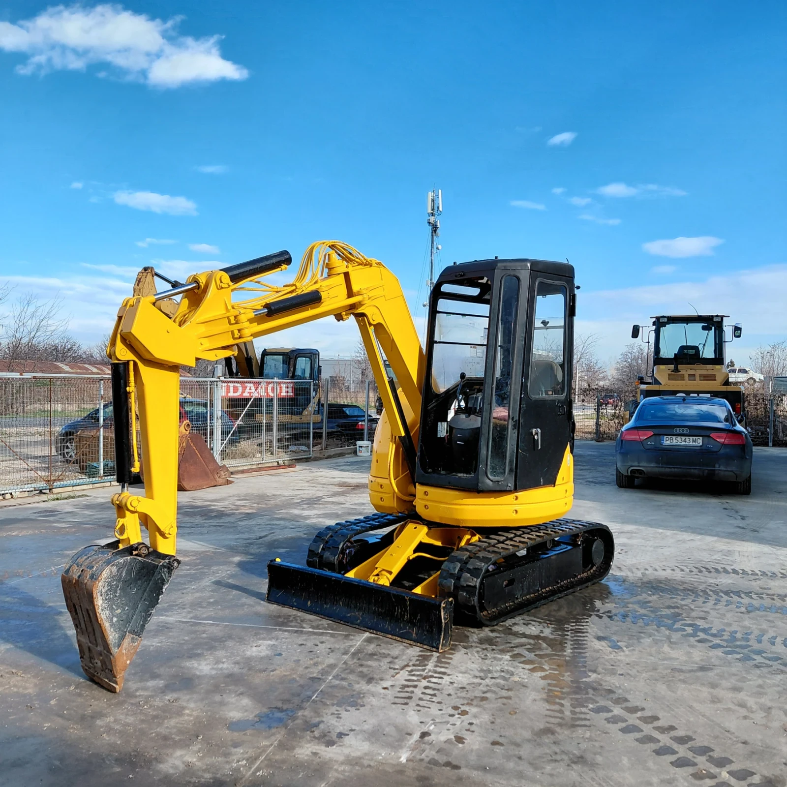 ����� Komatsu PC28UU-2E * ������� * ��� ��������� *  | Mobile.bg � ����������� 1