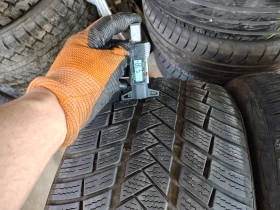 Гуми Зимни 235/40R18, снимка 3