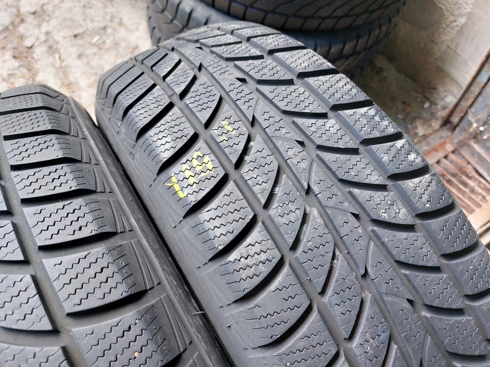 ���� 205/70R15 | Mobile.bg � ����������� 5