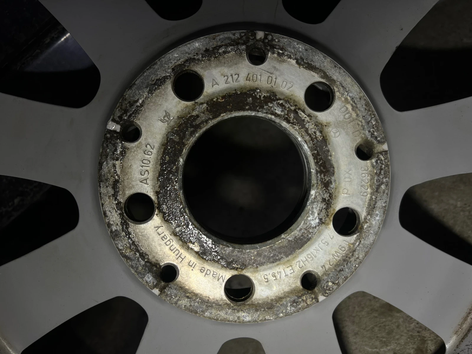 ������ �� Mercedes-Benz E 220 | Mobile.bg � ����������� 4