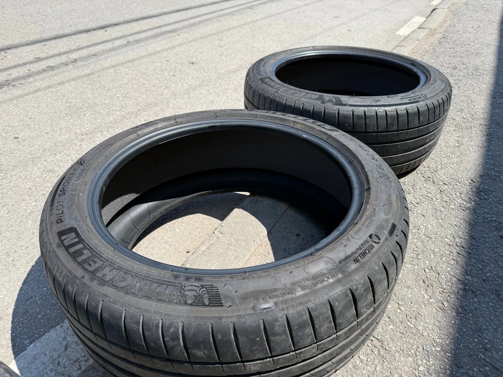 Гуми Летни 235/45R18, снимка 11 - Гуми и джанти - 54635616