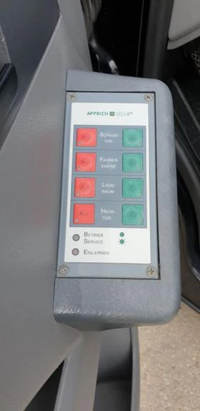 VW Multivan Брониран VIP, снимка 10