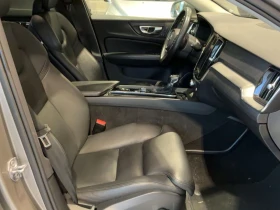Volvo V60 D4 Inscription/Pano/HarmanKardon/Подгрев - 16300 € / 31880.03 лв. - 81013104 7