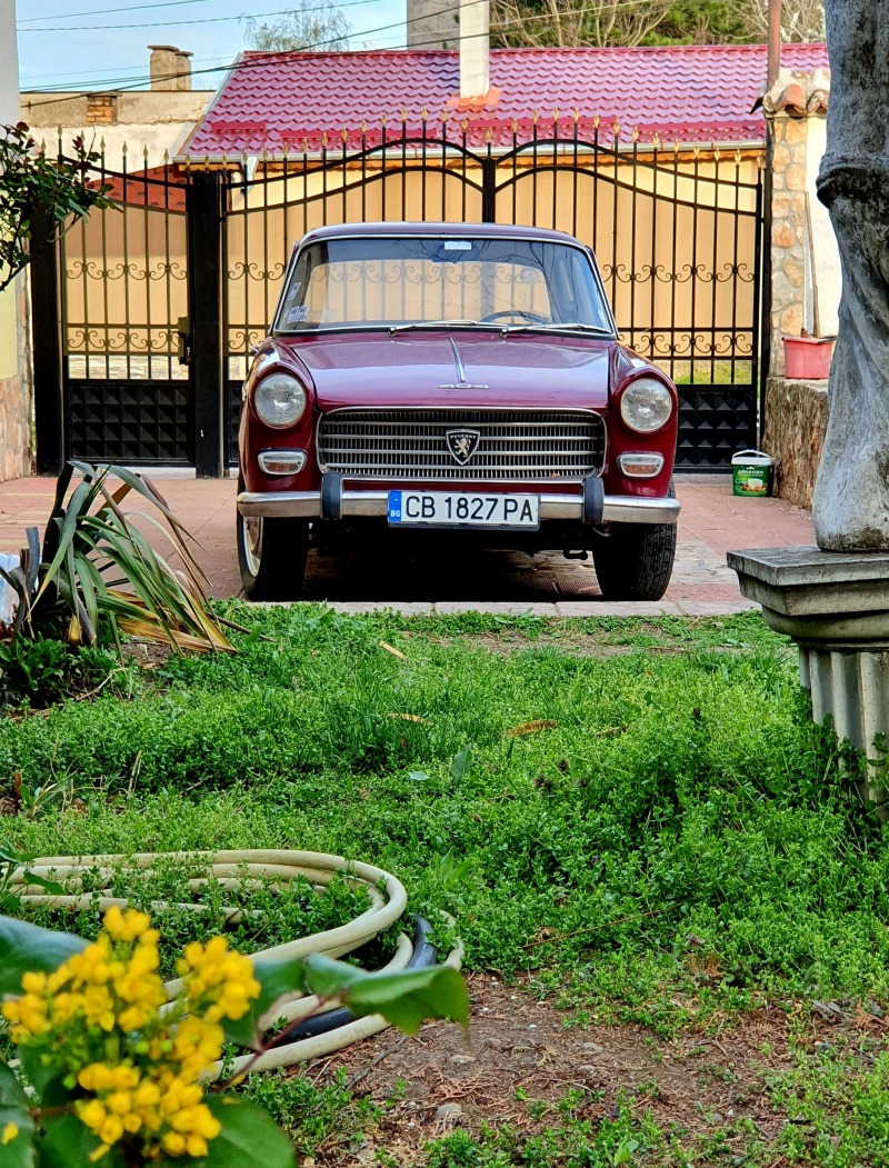 Peugeot 404, снимка 1 - Автомобили и джипове - 46162632