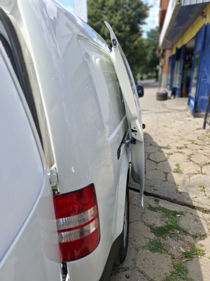 VW Caddy, снимка 3 - Автомобили и джипове - 46734054