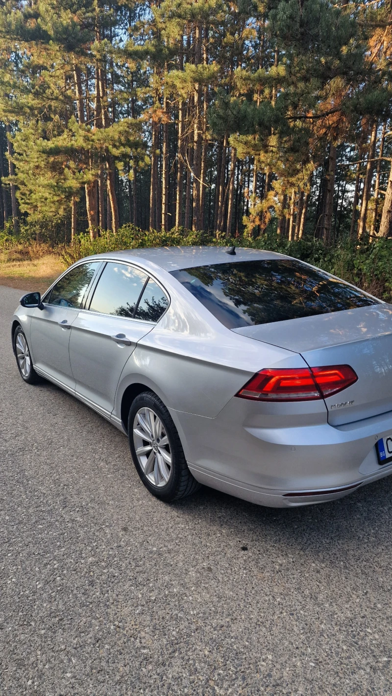 VW Passat, снимка 5 - Автомобили и джипове - 47505257