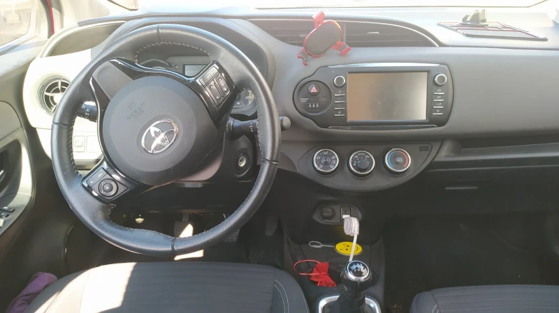 Toyota Yaris, снимка 6 - Автомобили и джипове - 47581612