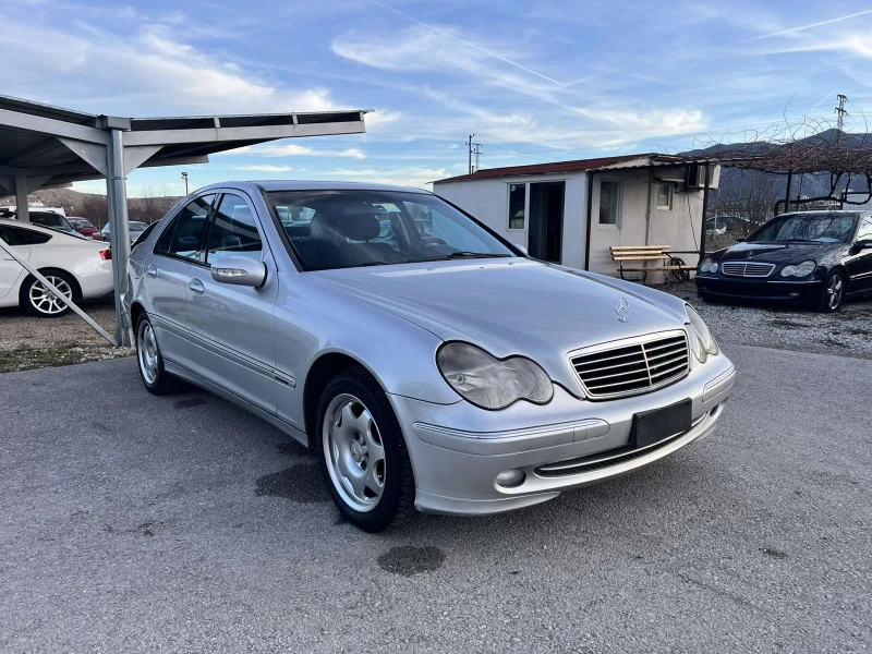 Mercedes-Benz C 220 CDI AVANGARDE, снимка 4 - Автомобили и джипове - 48400898