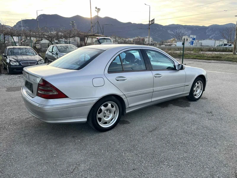 Mercedes-Benz C 220 CDI AVANGARDE, снимка 6 - Автомобили и джипове - 48400898