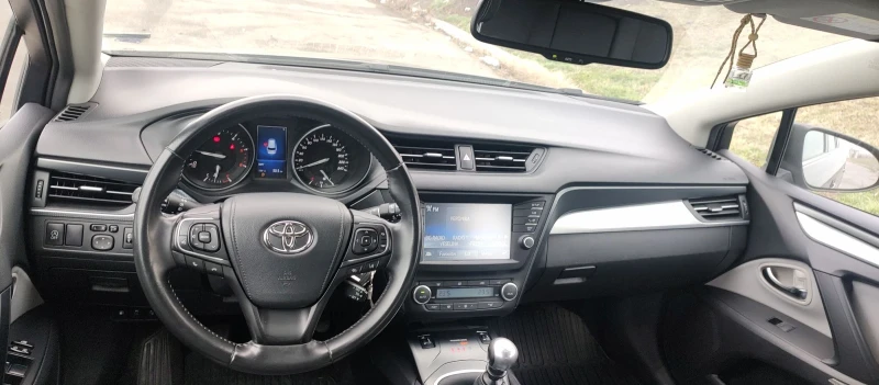 Toyota Avensis D4D 2.0, снимка 7 - Автомобили и джипове - 49337963