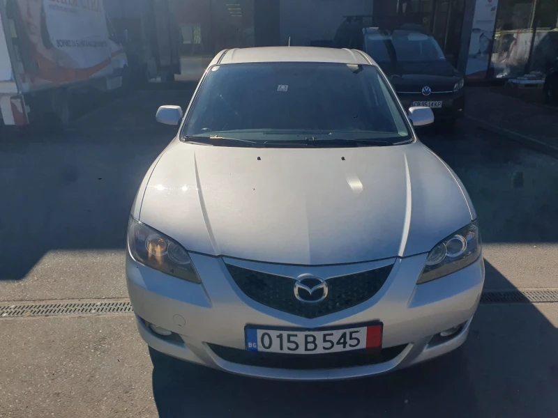 Mazda 3 1, 6 бензин 101 к.с, снимка 4 - Автомобили и джипове - 49401823