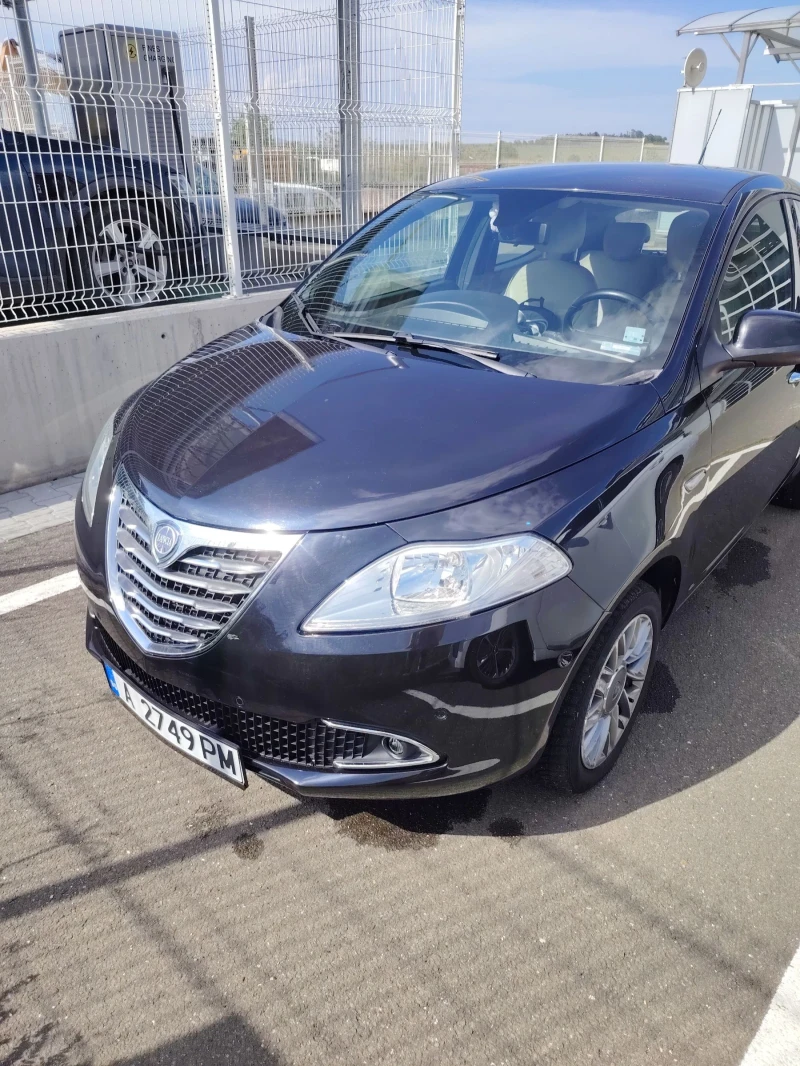 Lancia Ypsilon Twinair 0.9 turbo, бензин , снимка 17 - Автомобили и джипове - 52001904