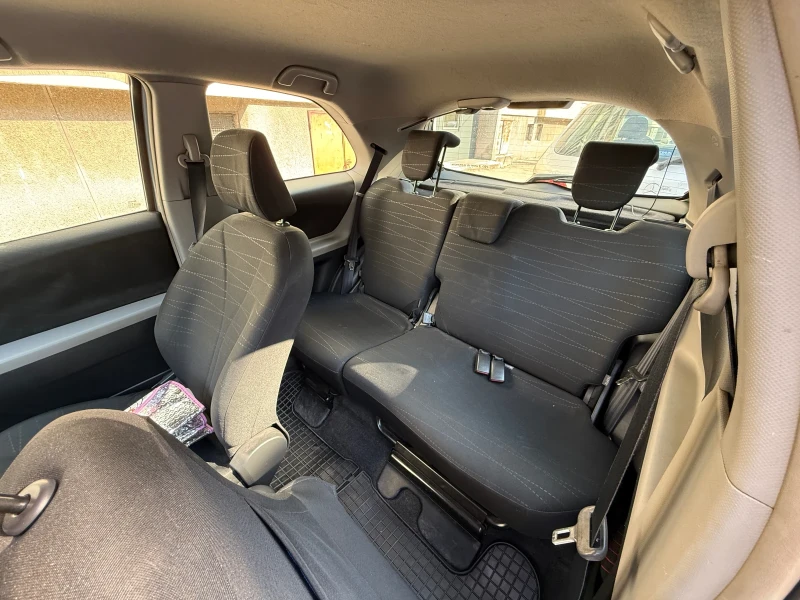 Toyota Yaris, снимка 8 - Автомобили и джипове - 50812273