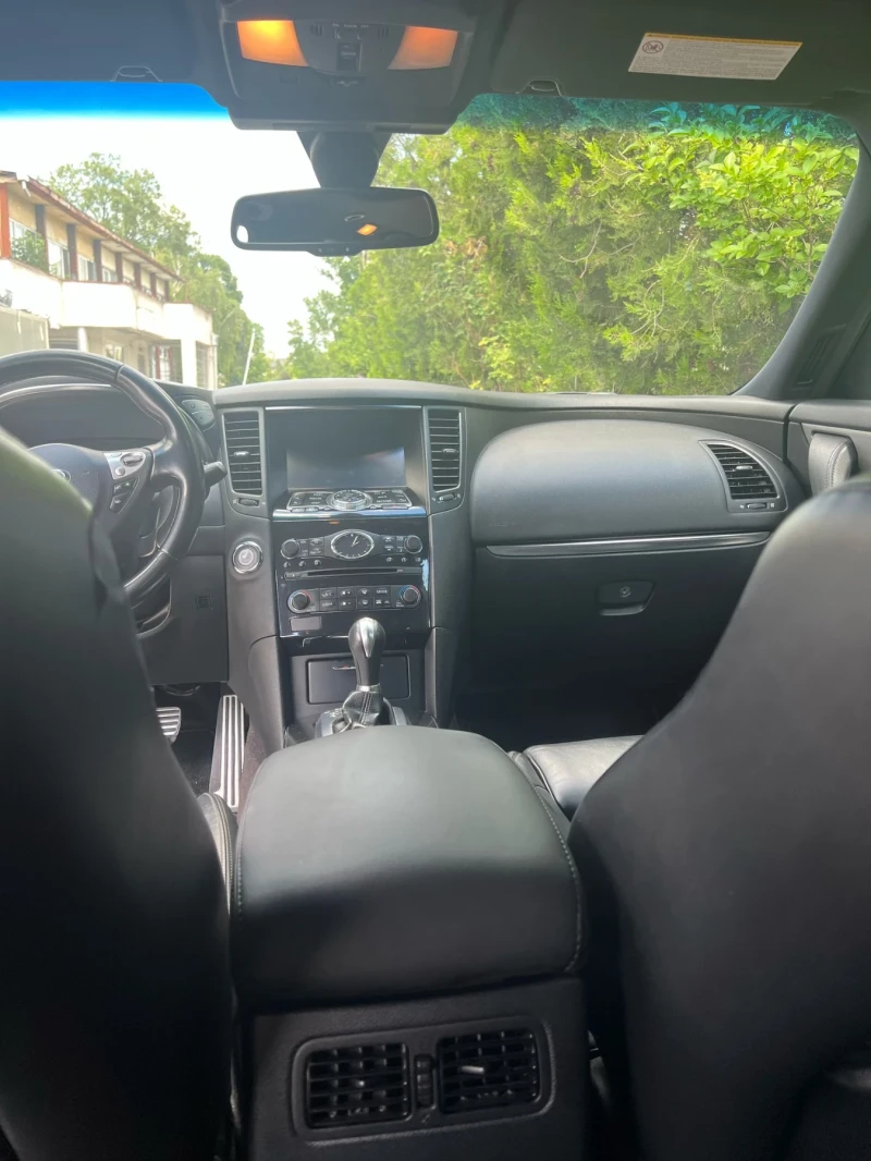 Infiniti QX70, снимка 8 - Автомобили и джипове - 52547570