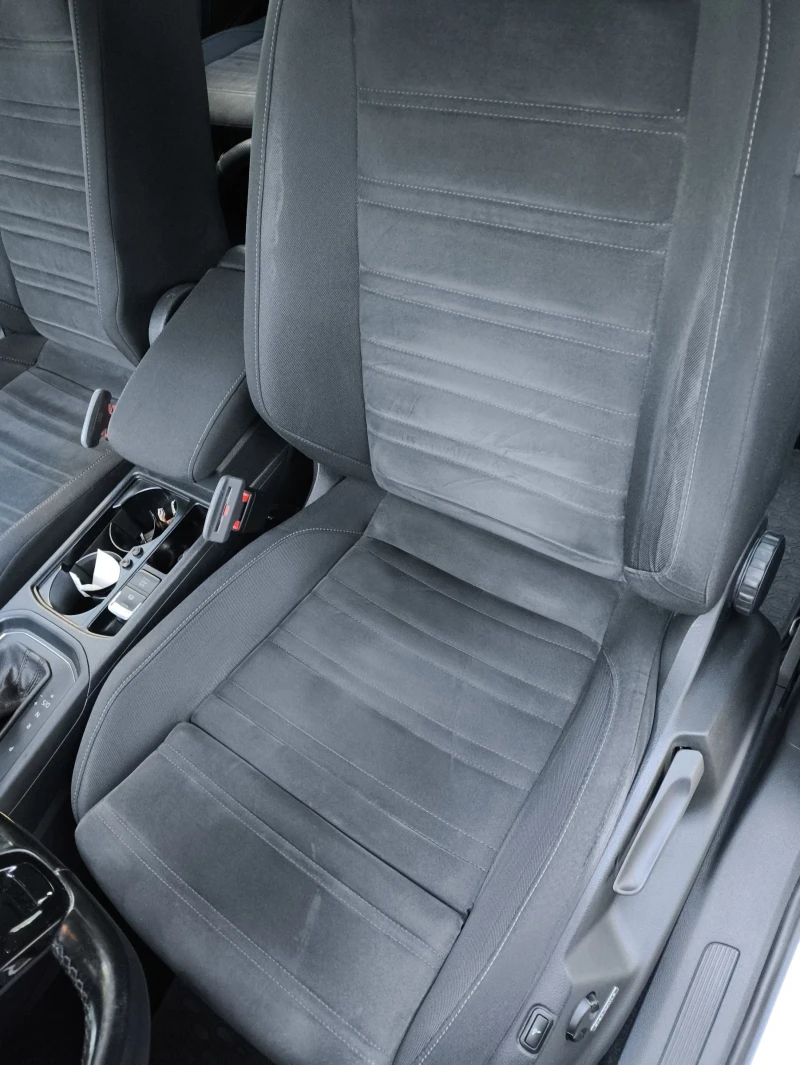 VW Touran 2.0 TDI  150 DSG, снимка 7 - Автомобили и джипове - 52218659