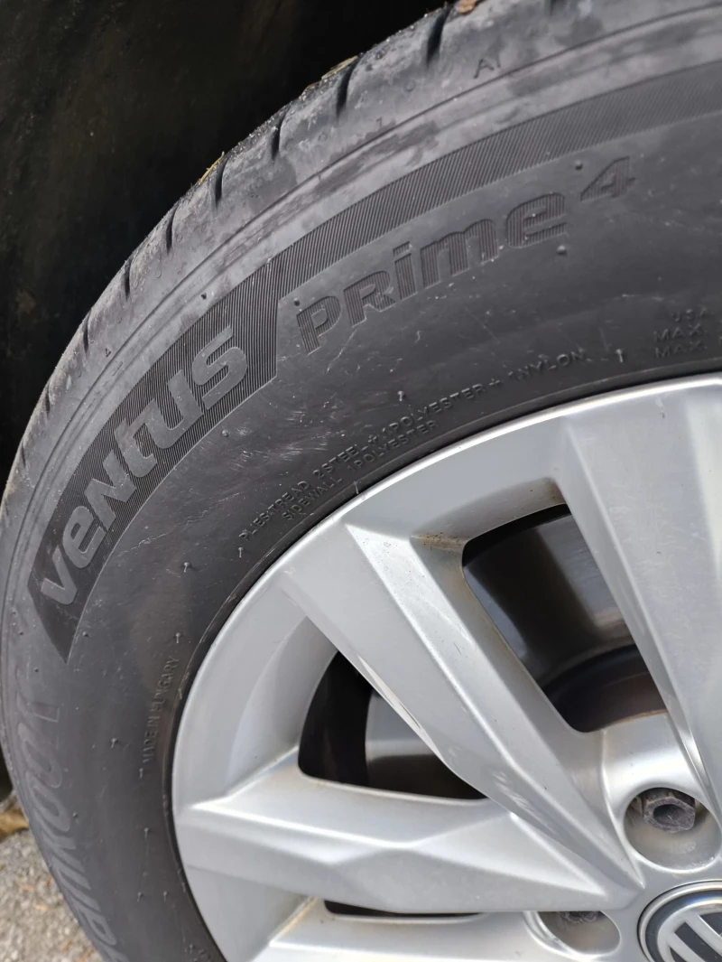 VW Touran 2.0 TDI  150 DSG, снимка 11 - Автомобили и джипове - 52218659